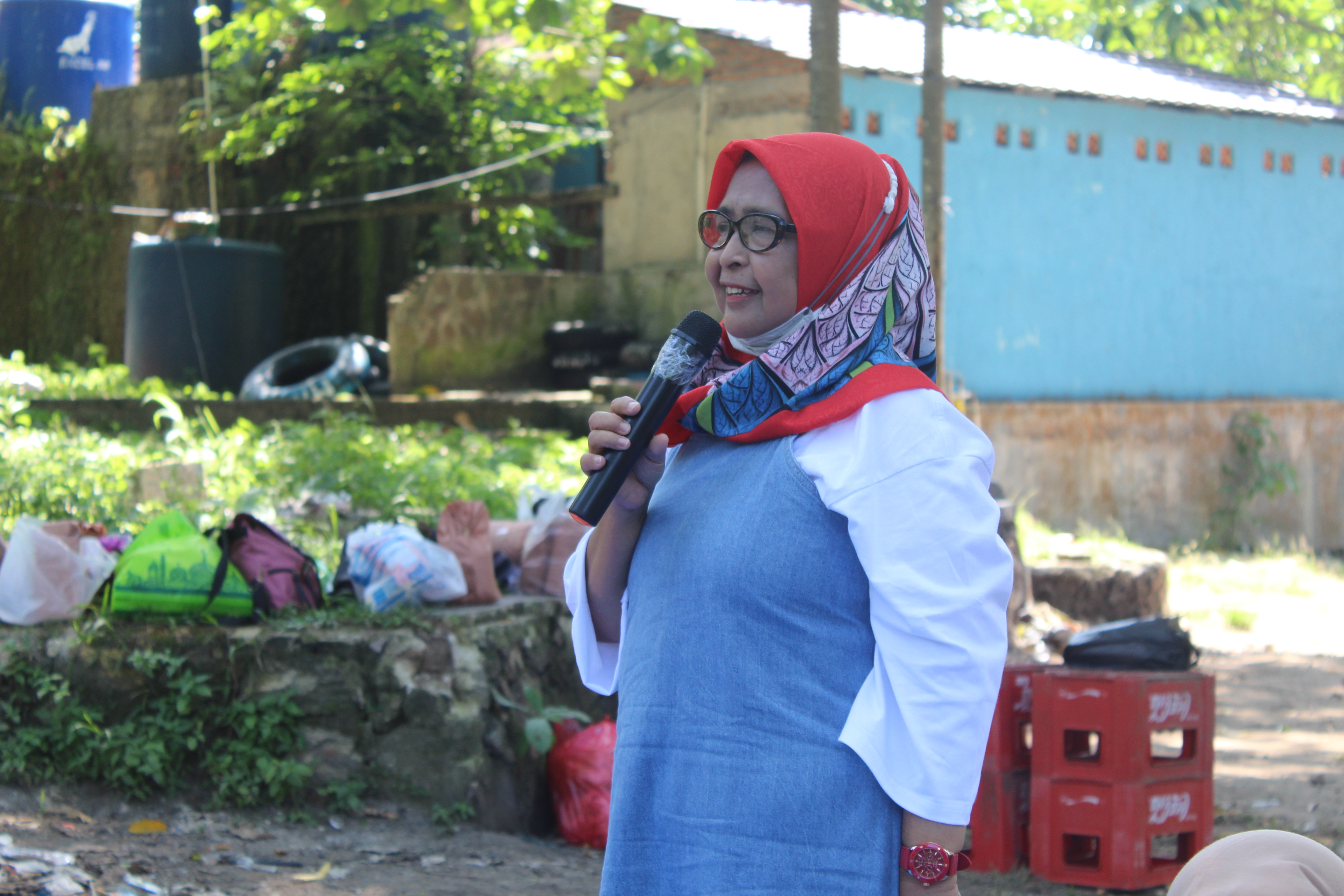 Sambutan oleh ibu ketua yayasan pelita madani